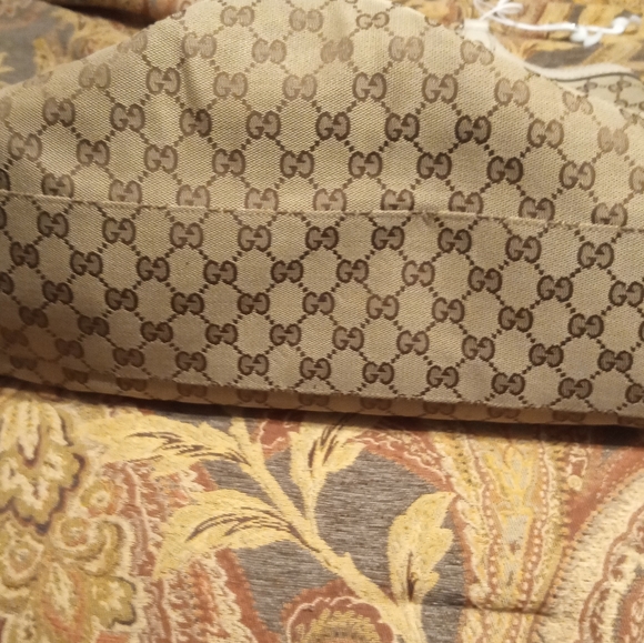 Gucci Handbag - Picture 2 of 9